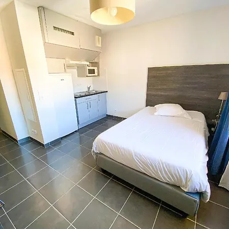 City Residence Nice شقة فندقية
