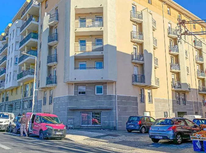 City Residence Nice מלון דירות 3*