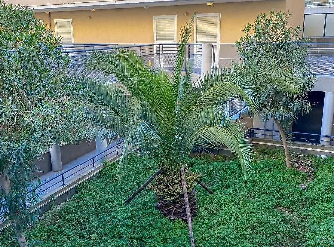 City Residence Nice شقة فندقية